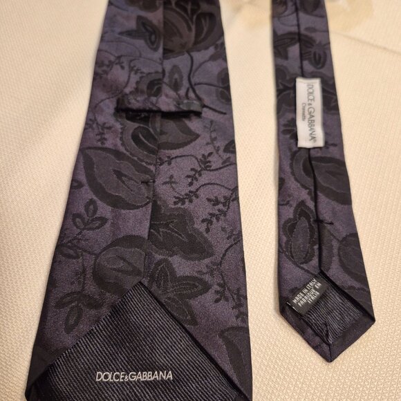 DOLCE & GABBANA Silk Tie - Picture 6 of 10